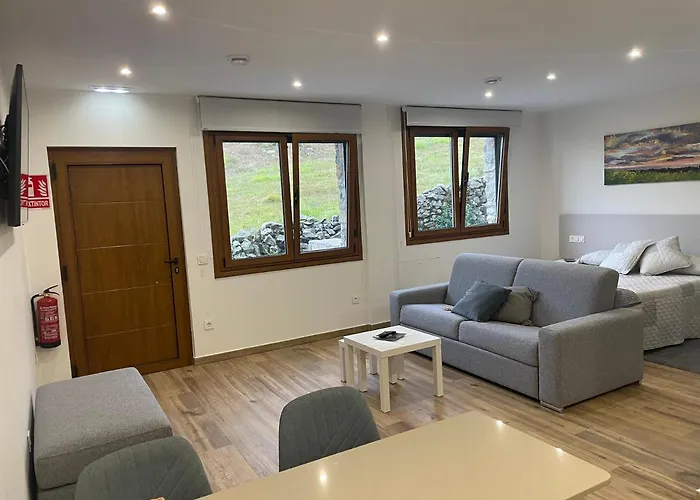 Caldas Y El Balneario * Oviedo