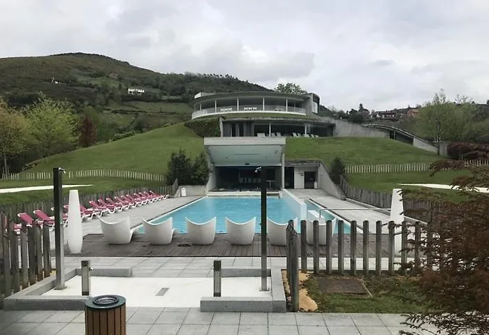 Caldas Y El Balneario Oviedo